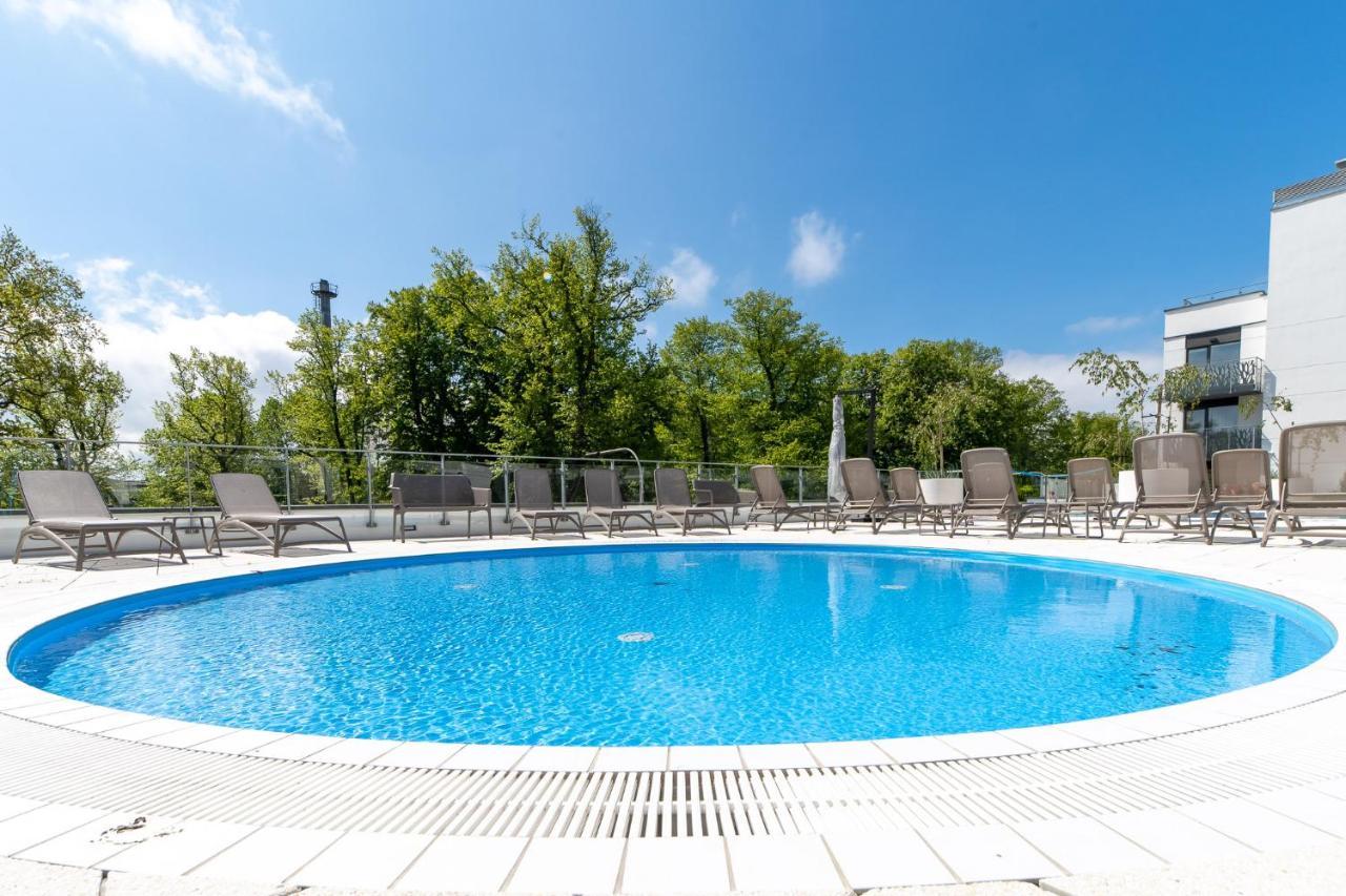 Apartamenty Fenomen - Baltic, Nadmorskie Tarasy, Free Parking, Swimming Pool, Sauna And Other! 코워브제크 외부 사진